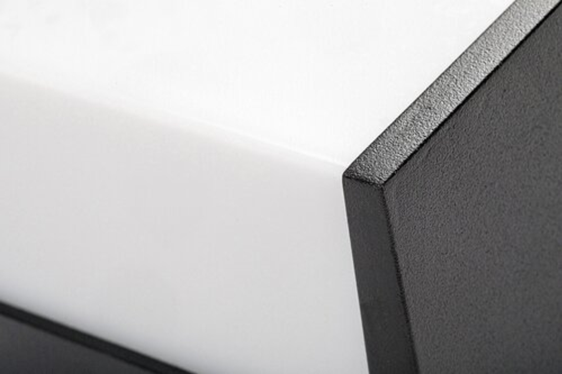 Модерен черен LED аплик Balimo 12W – елегантно фасадно осветление с естествена светлина