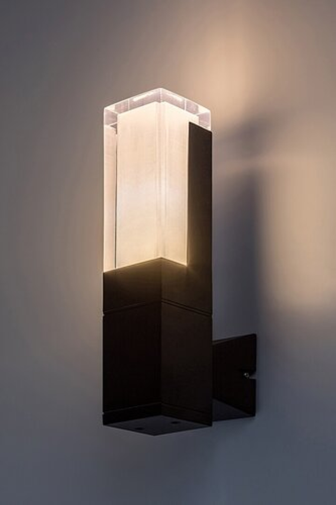 Външен LED аплик Darvas 7W с променлива цветна температура и IP54 защита