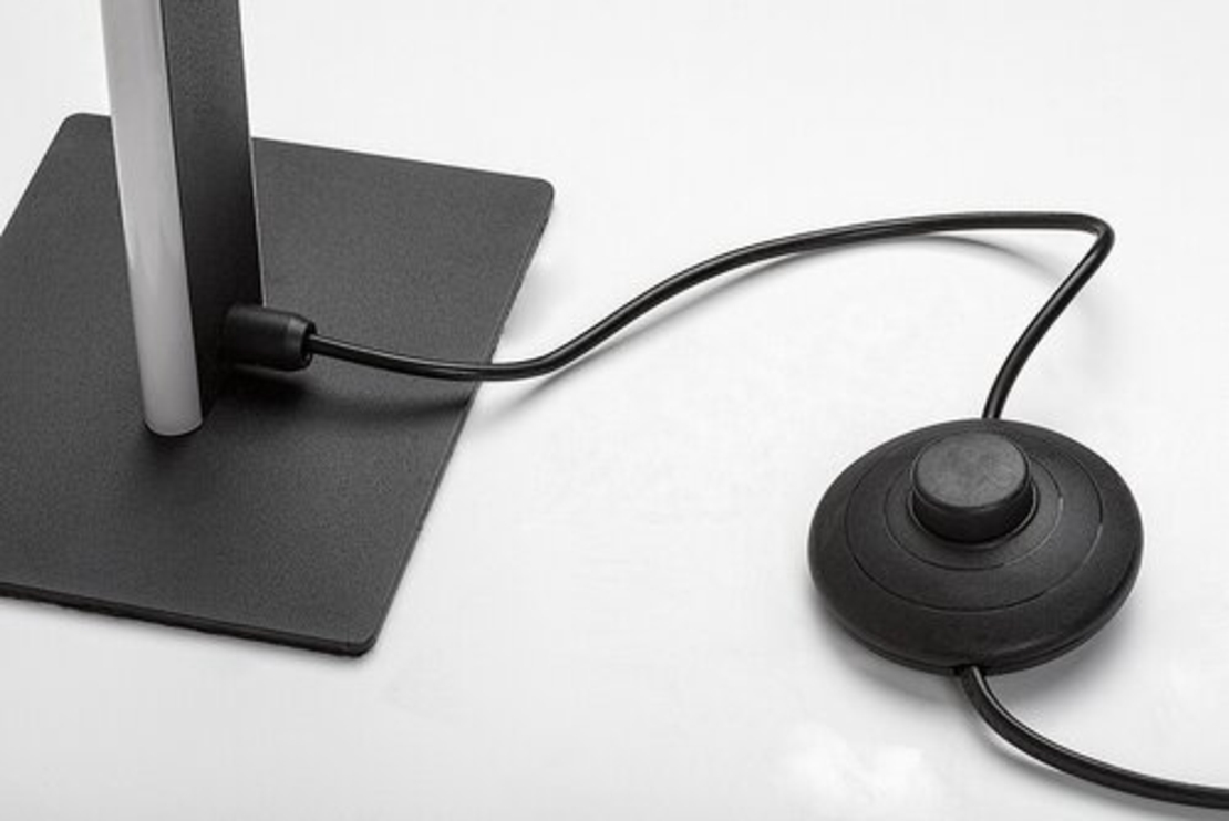 Модерен LED лампион 33W с регулиране на цветната температура – черен