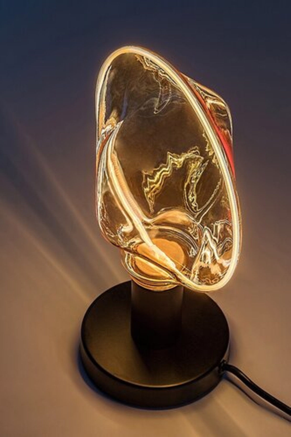 LED филаментна крушка G188, 4W, E27, 1800K, топло бяло, кехлибарено стъкло