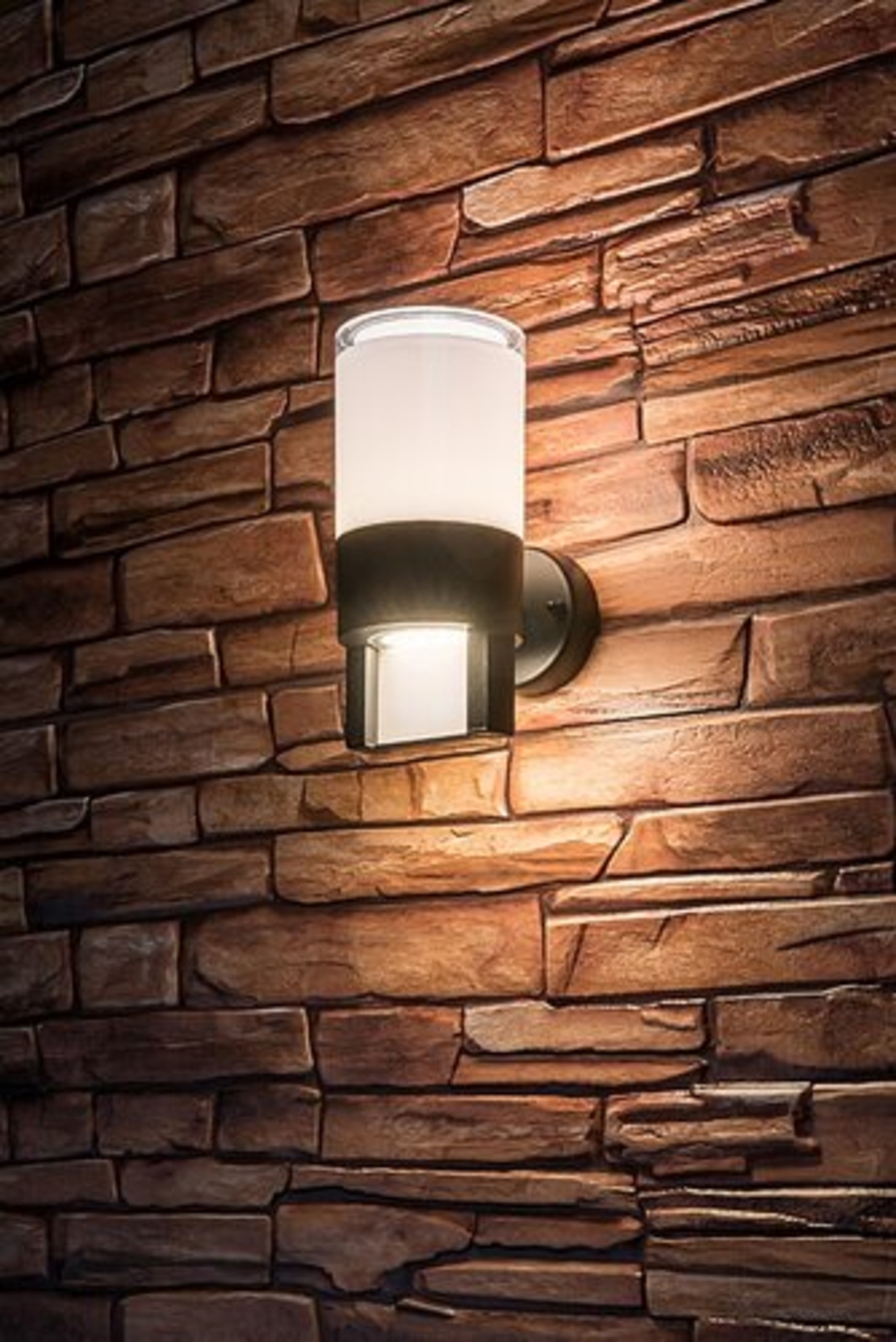 Външен LED аплик Leitha 12W с топло бяла светлина и IP44 защита