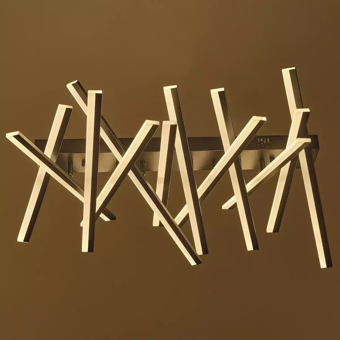 Smart LED полилей 100W – елегантен черен дизайн и подвижни рамена