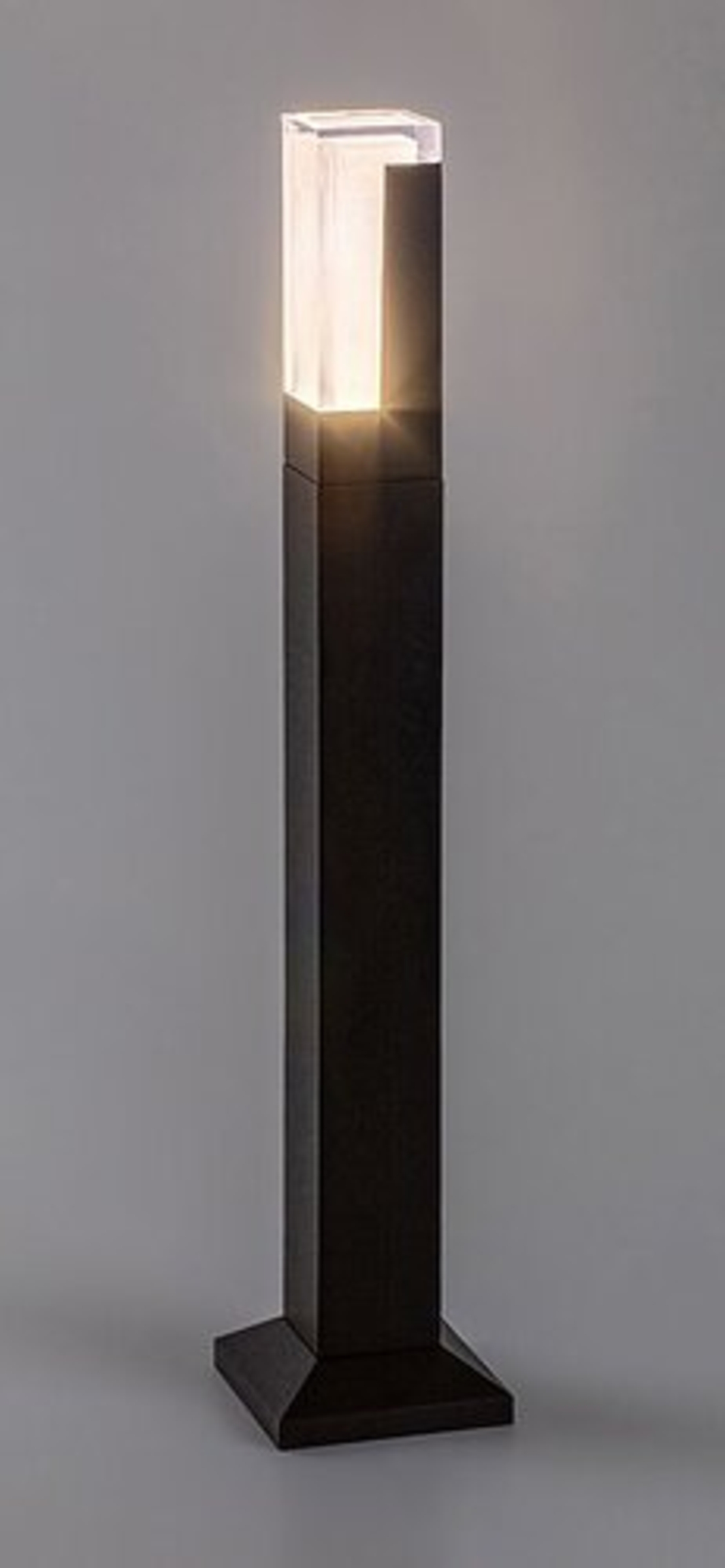 Външен LED стълб Darvas 7W с променлива цветна температура и IP54 защита