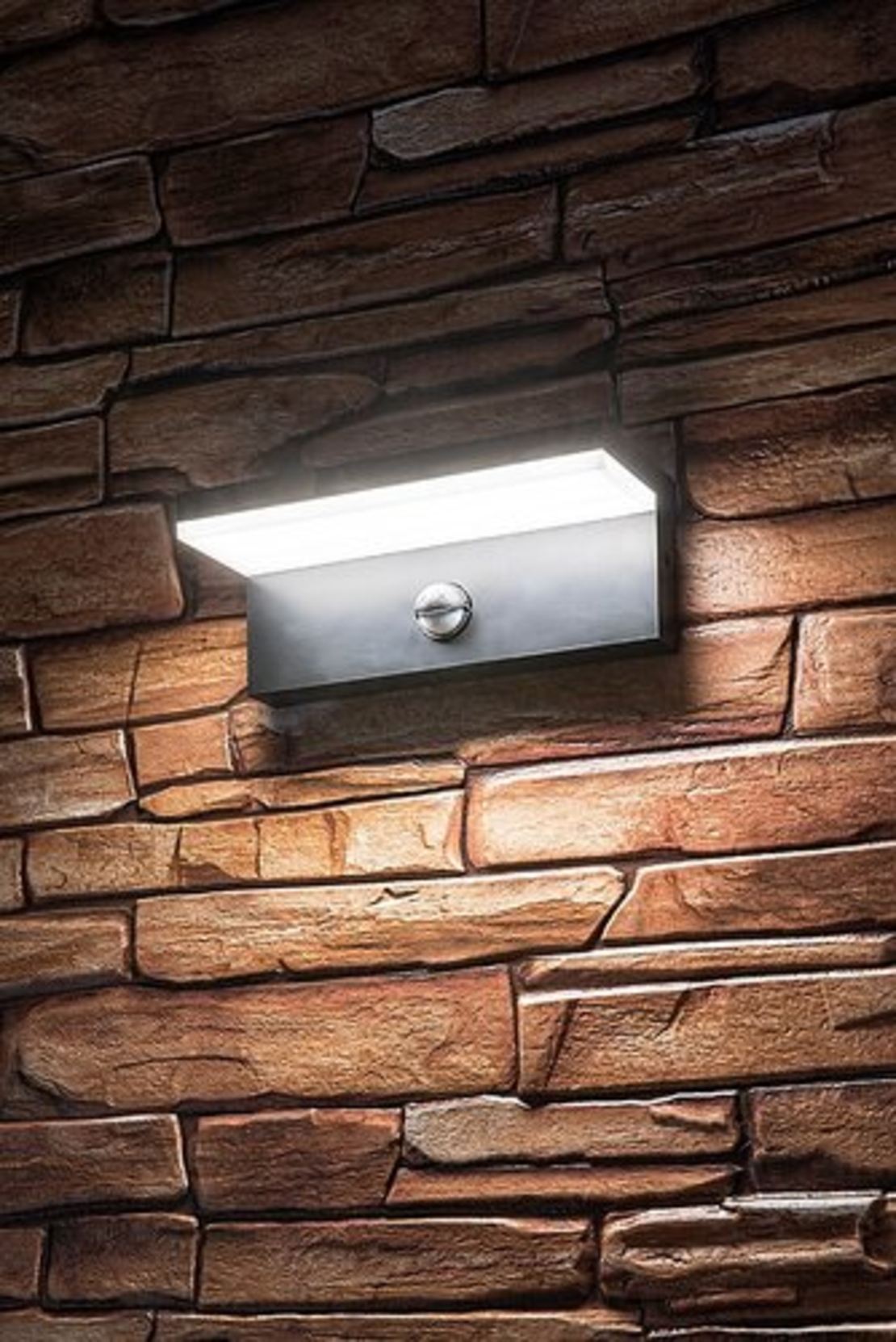 Интелигентен черен LED аплик Zaragoza 9W – сензорно външно осветление с регулируема цветна температура