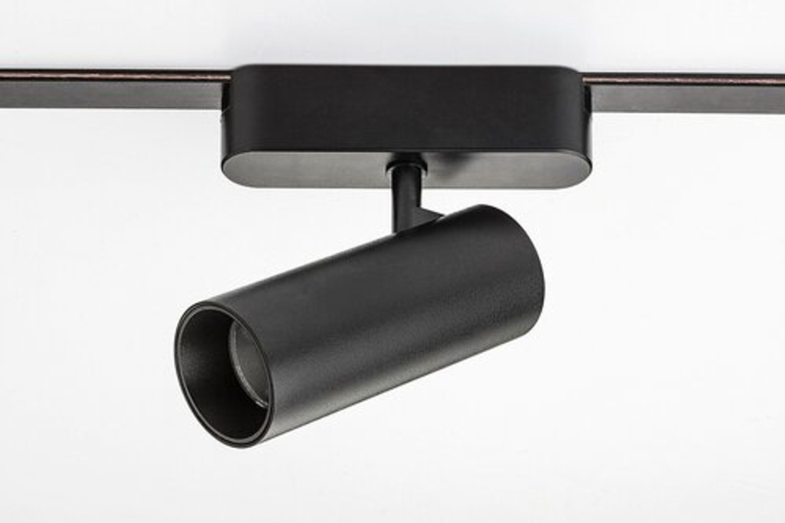 Смарт LED релсов спот – 9W, регулируема цветна температура 2700–5500K, Wi-Fi управление, черен алуминий