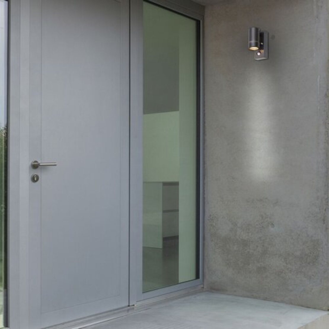 Външен аплик Medina с датчик за движение – минимален дизайн и практична функционалност