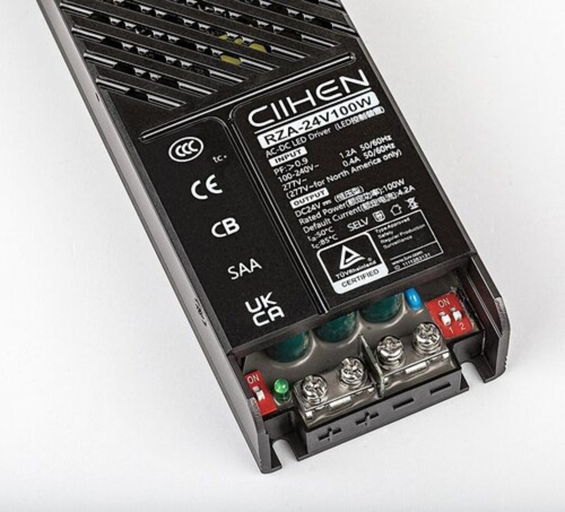 Универсален LED драйвер за релсово осветление – 100W, 230V, алуминиев корпус в черен цвят