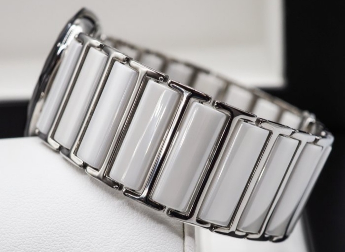 Jowissa Faced Sapphire Crystal White Ceramic