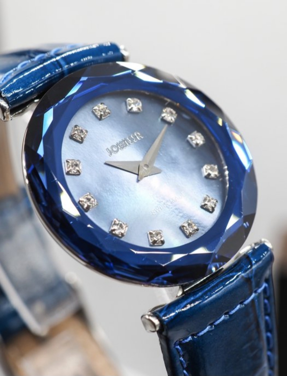 Jowissa Faced Sapphire Crystal Blue