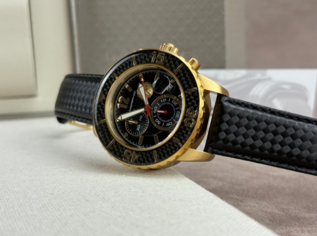 Morphic  / M51 / MPH5102 / Gold