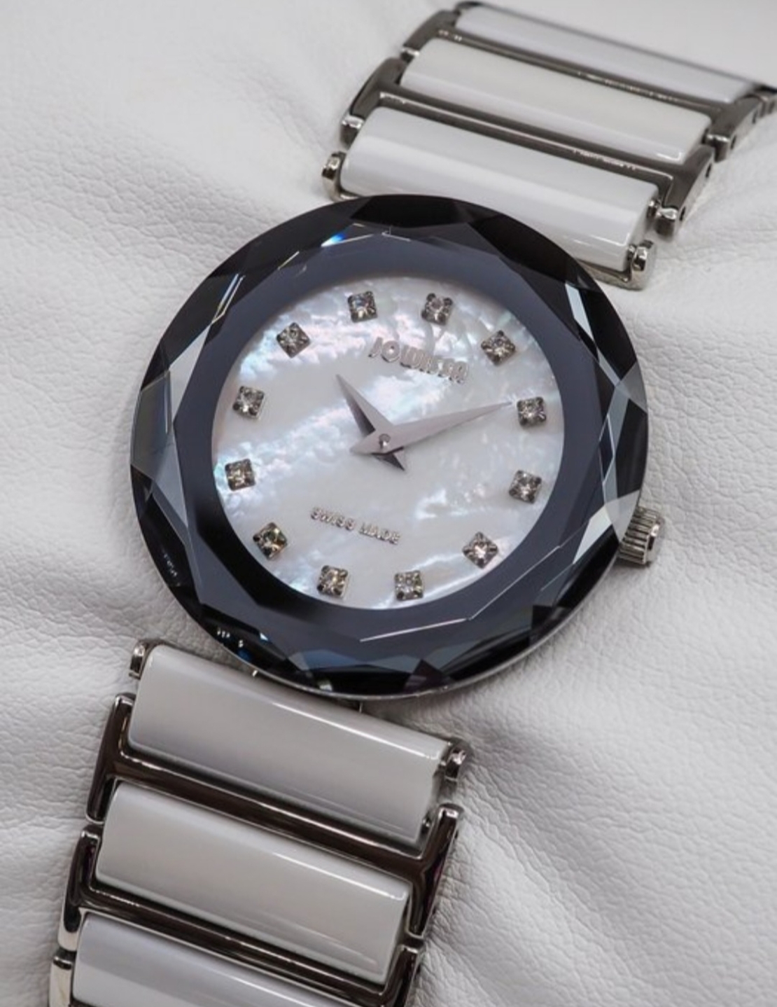 Jowissa Faced Sapphire Crystal White Ceramic
