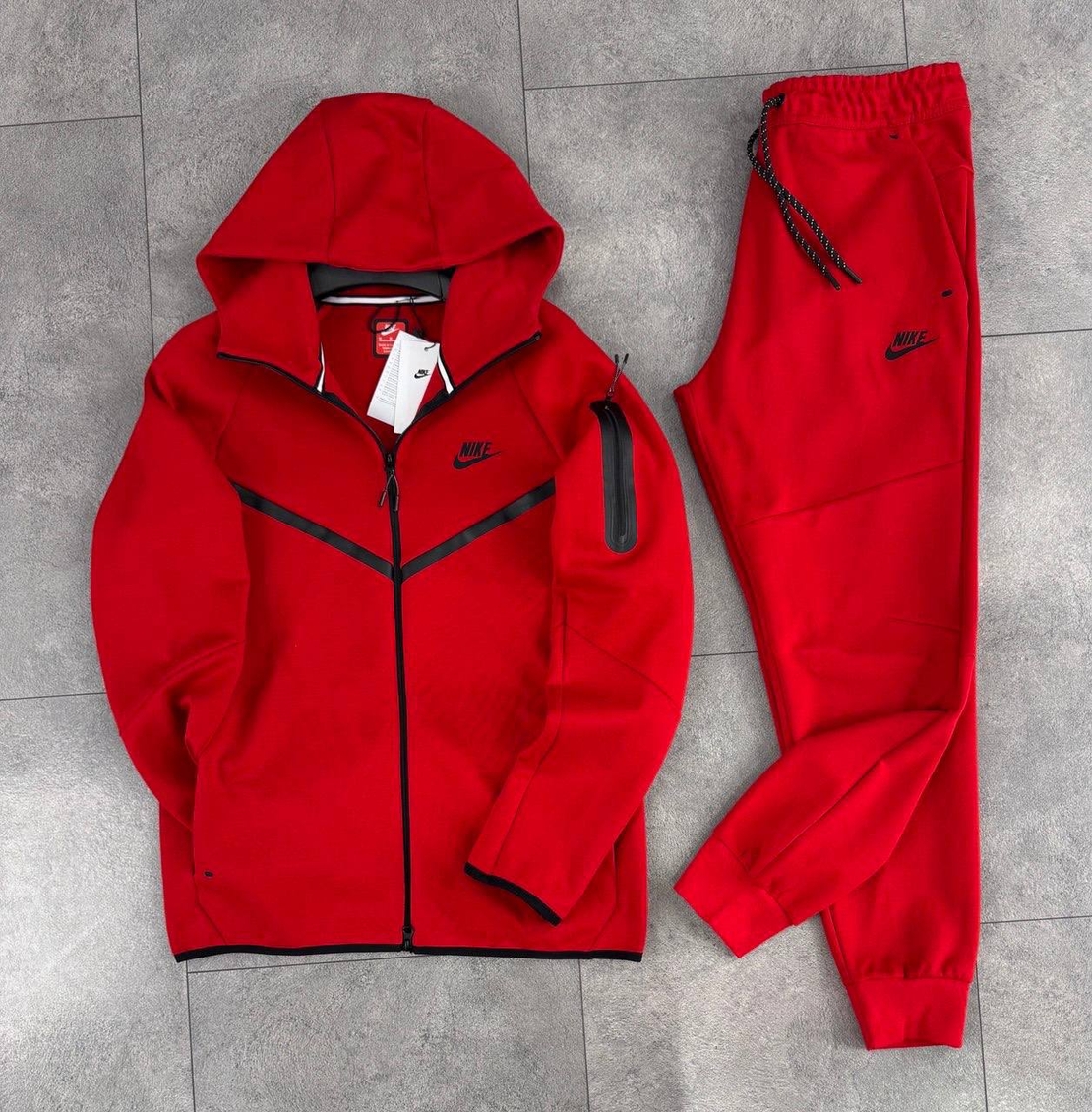 Мъжки Екип NK TCH Red