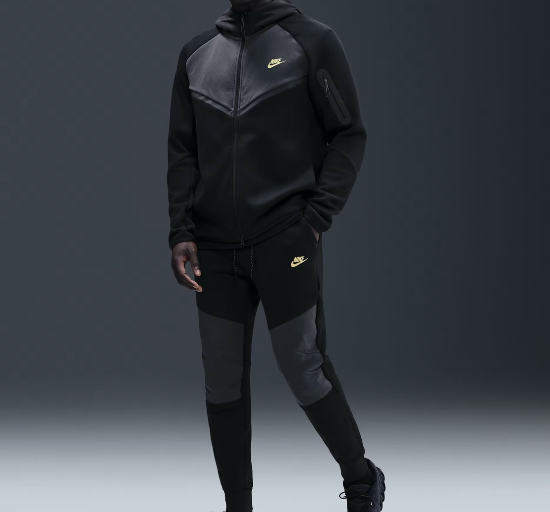 Мъжки Екип NK TCH ELECTRIC 2026