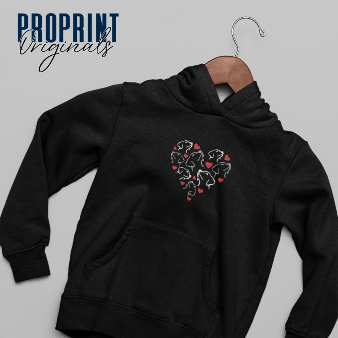 Суичър с бродерия 