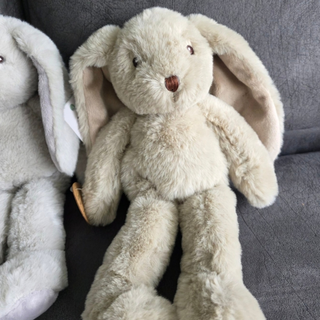 Зайче с бродерия име