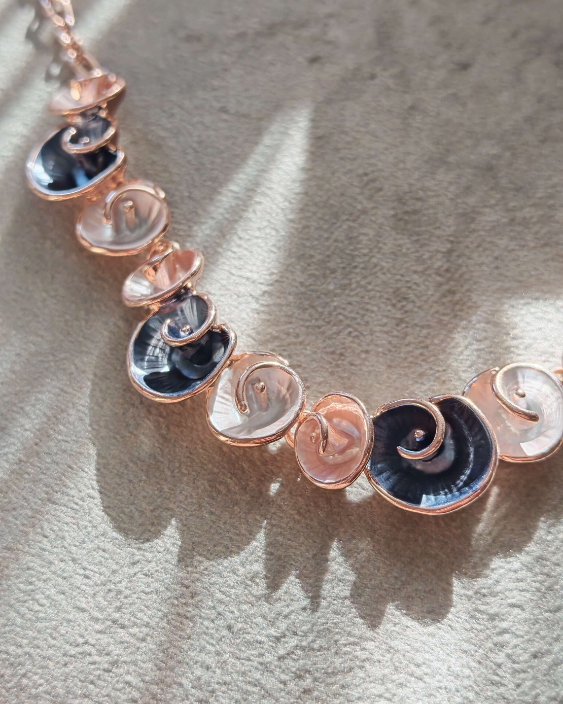 Дамско колие