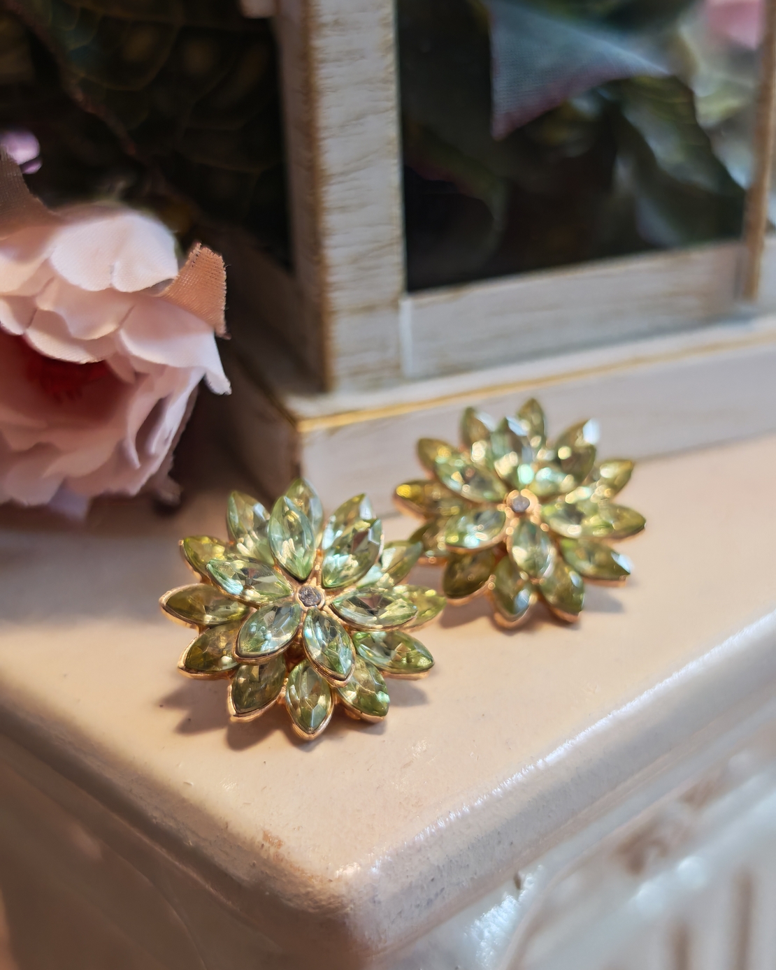 Дамски обици