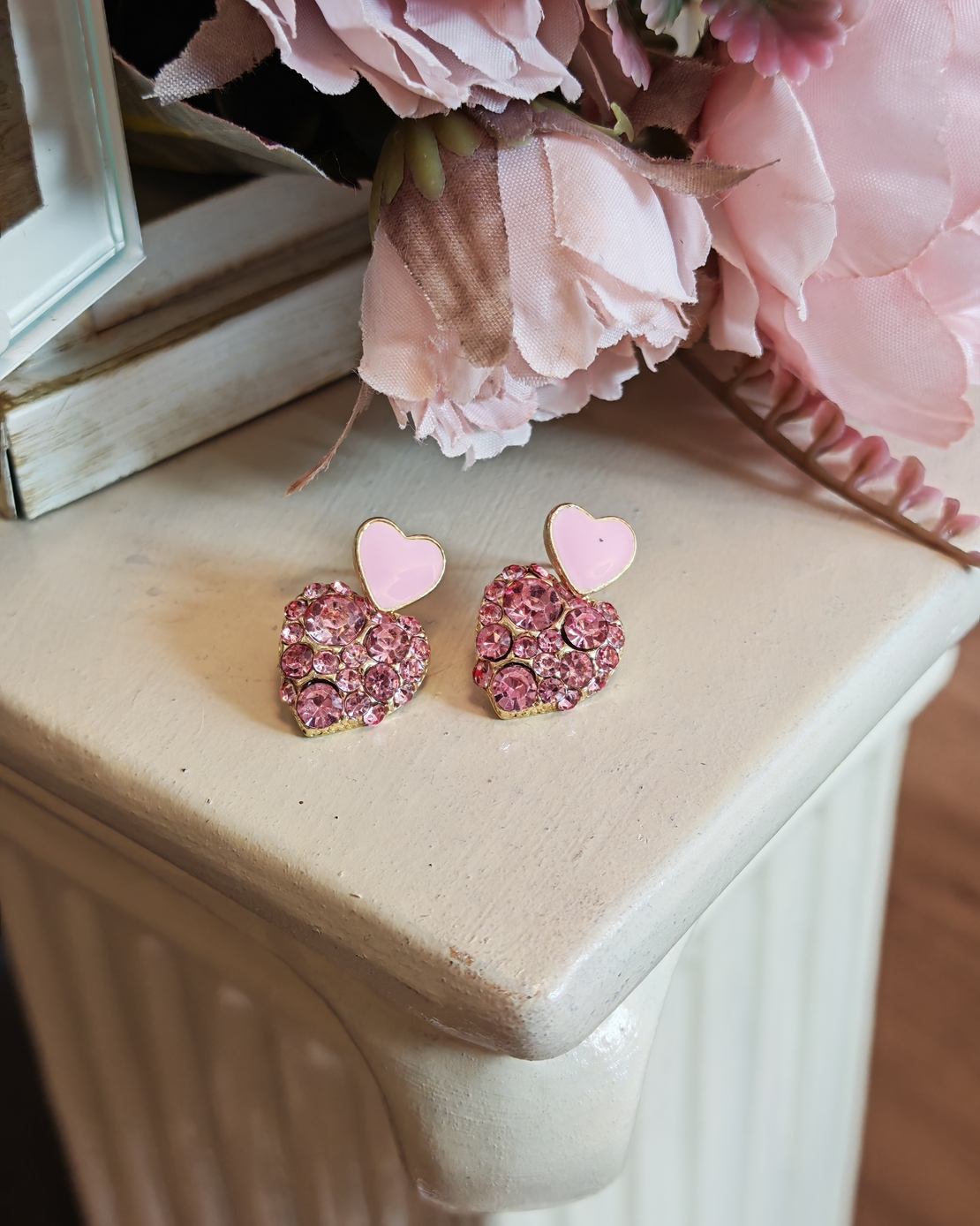 Дамски обици