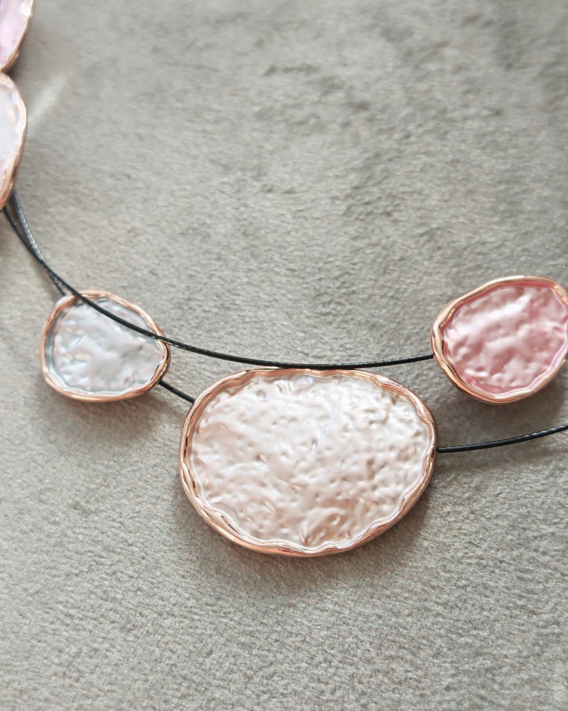 Дамско колие