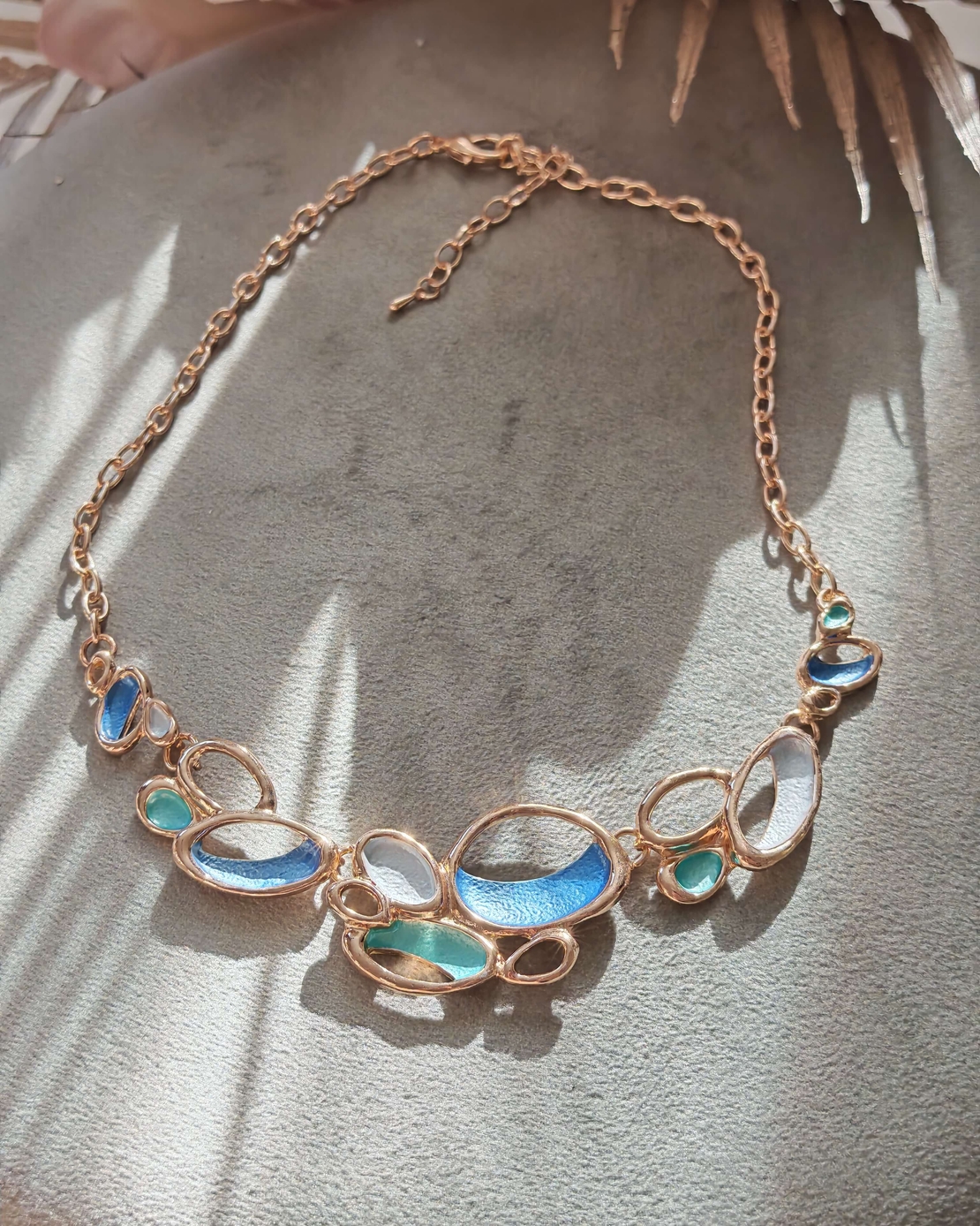 Дамско колие