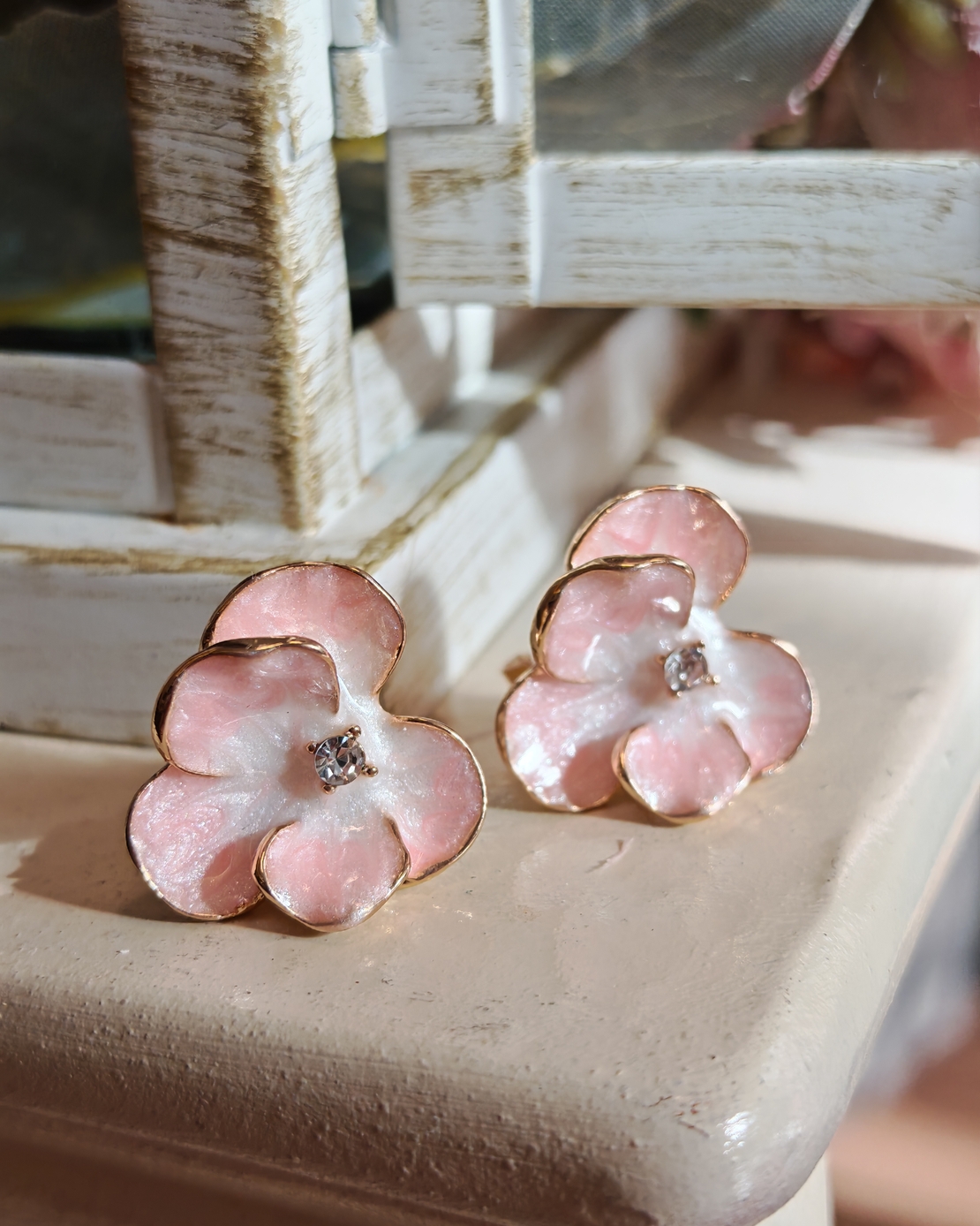 Дамски обици