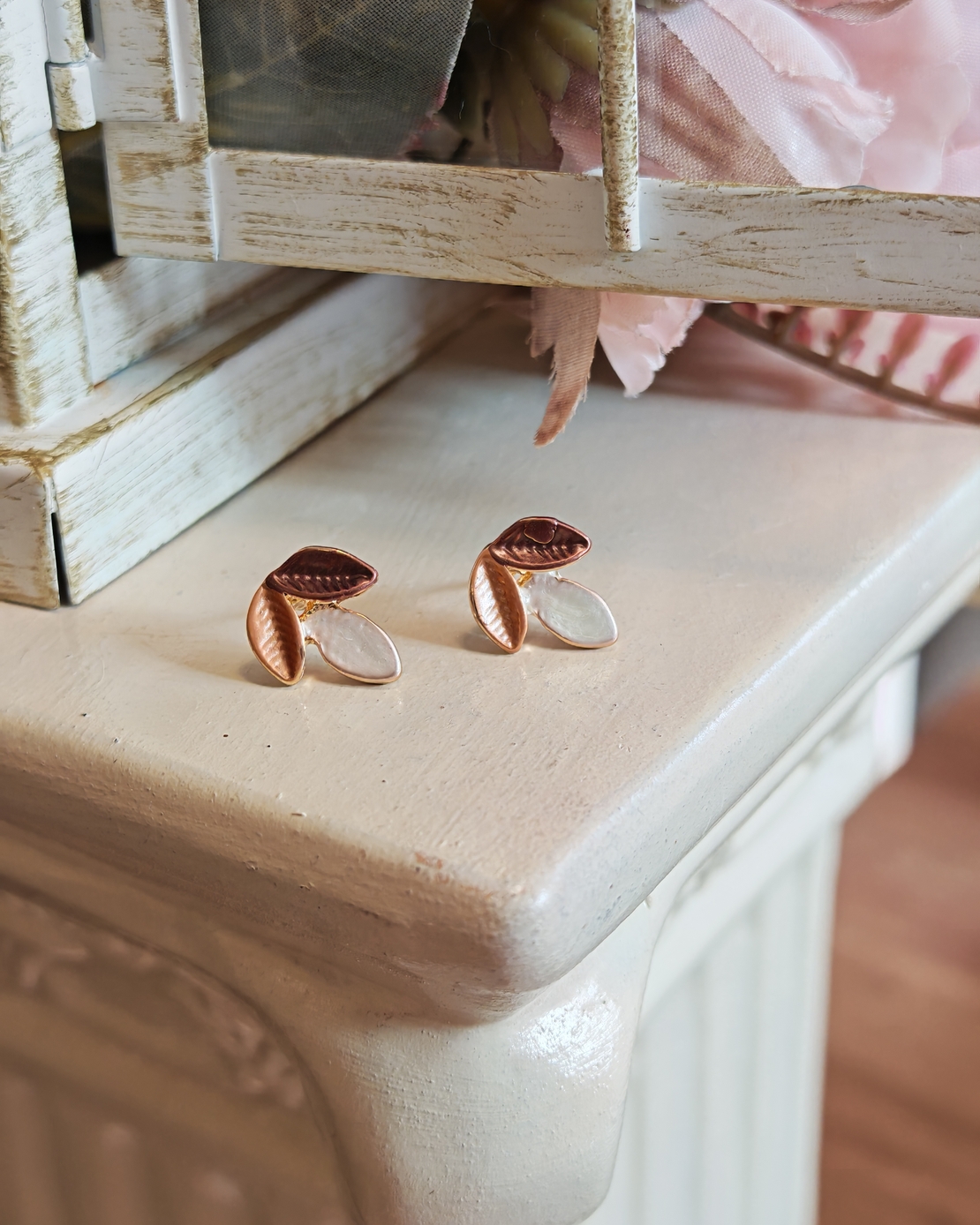 Дамски обици