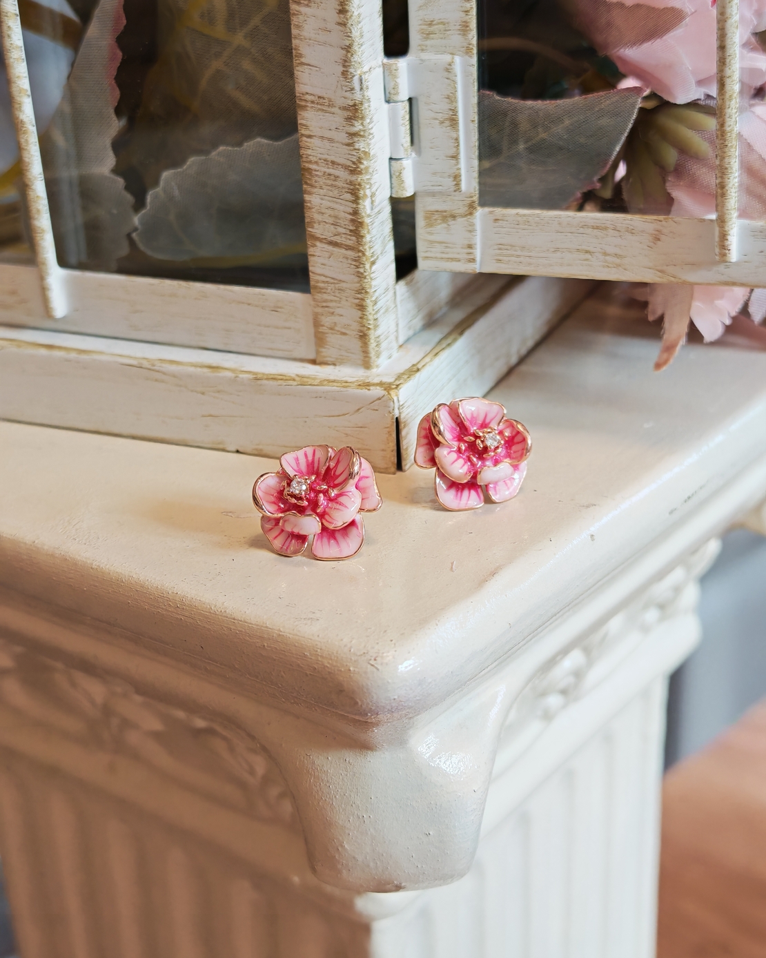 Дамски обици