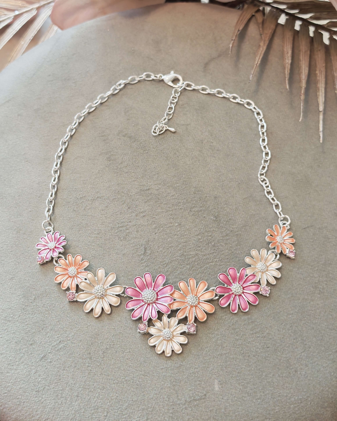 Дамска колиета