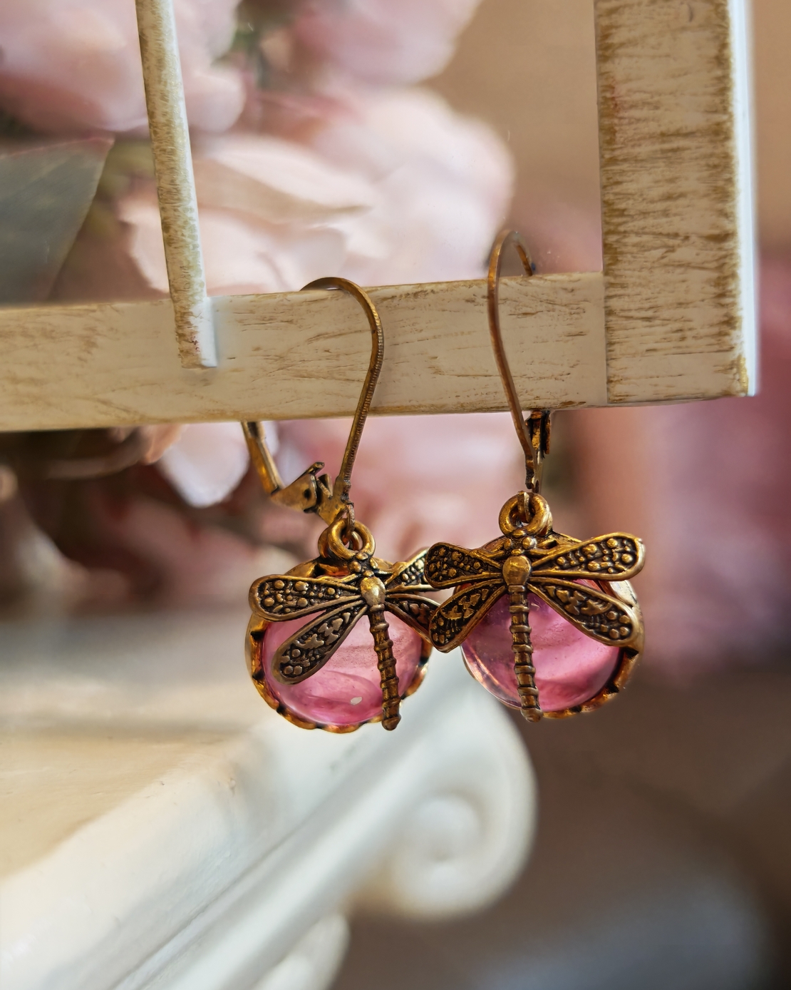 Дамски обици