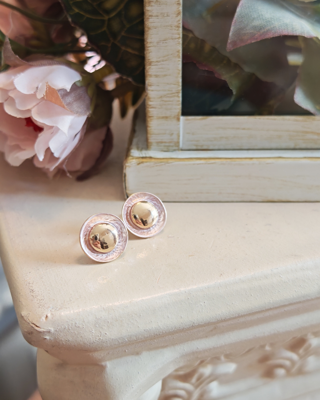 Дамски обици