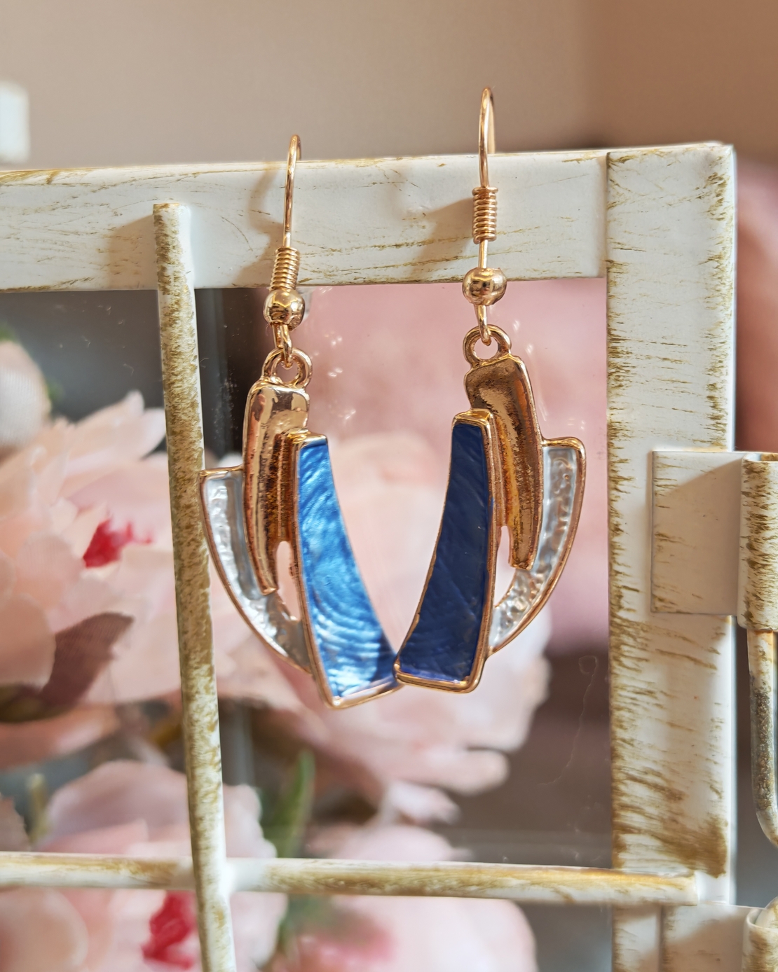 Дамски обици