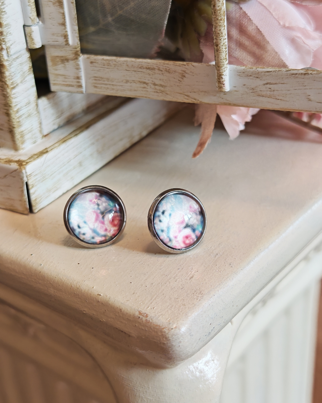 Дамски обици