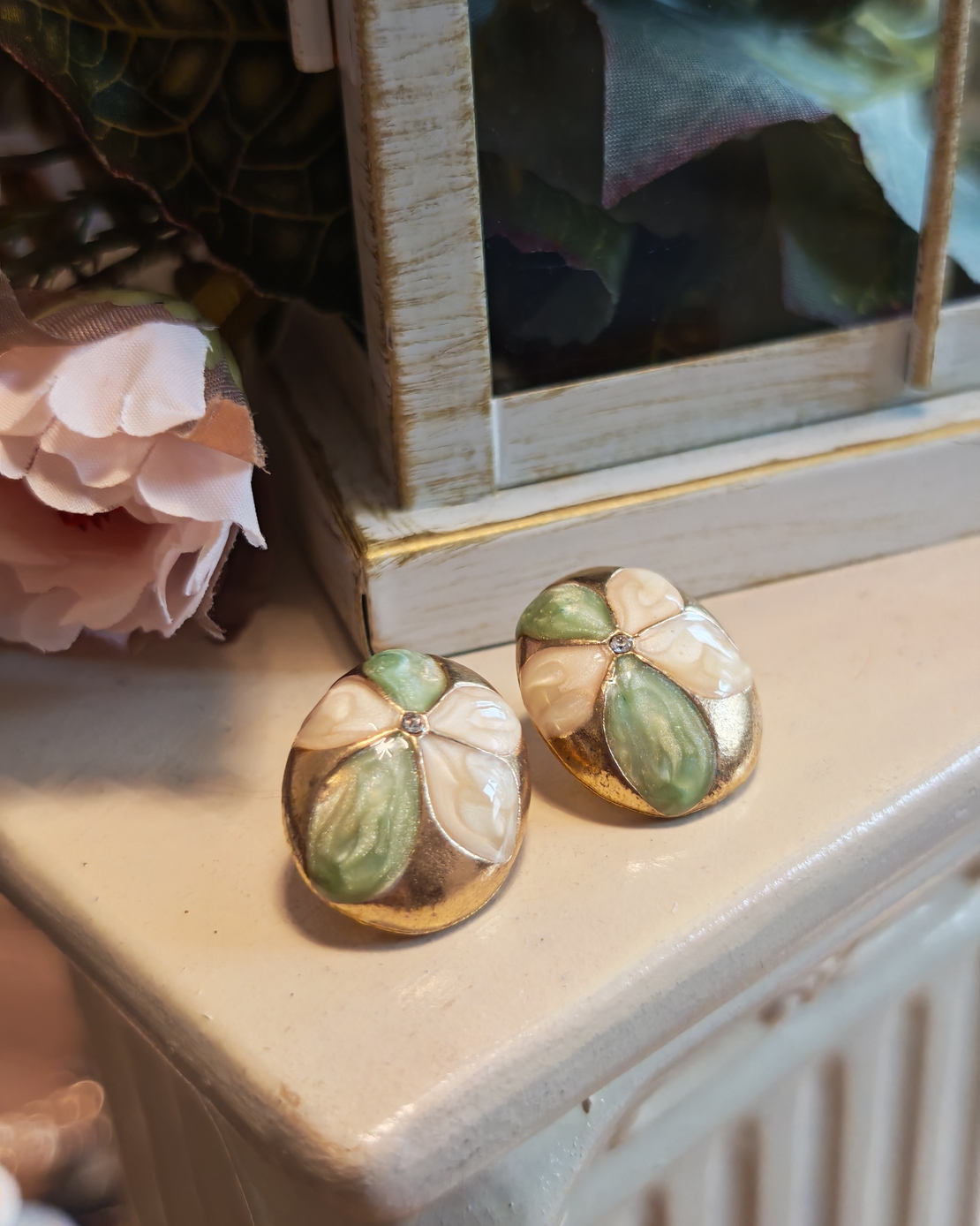 Дамски обици