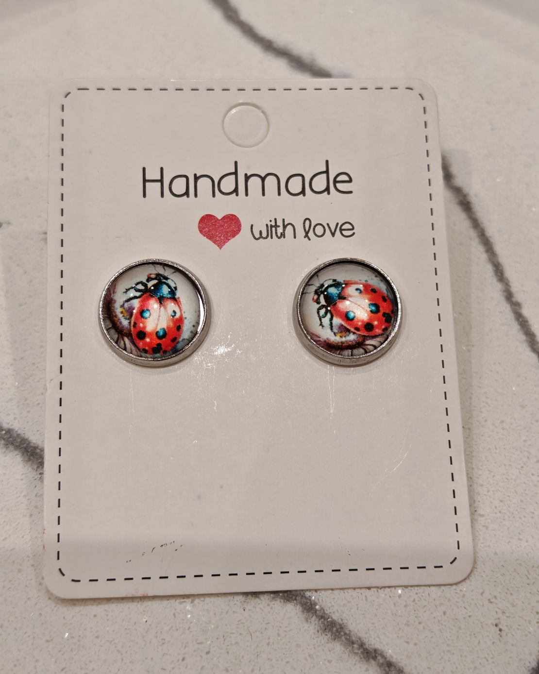 Дамска обици