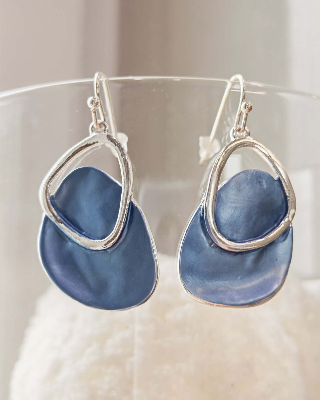 Дамски обици