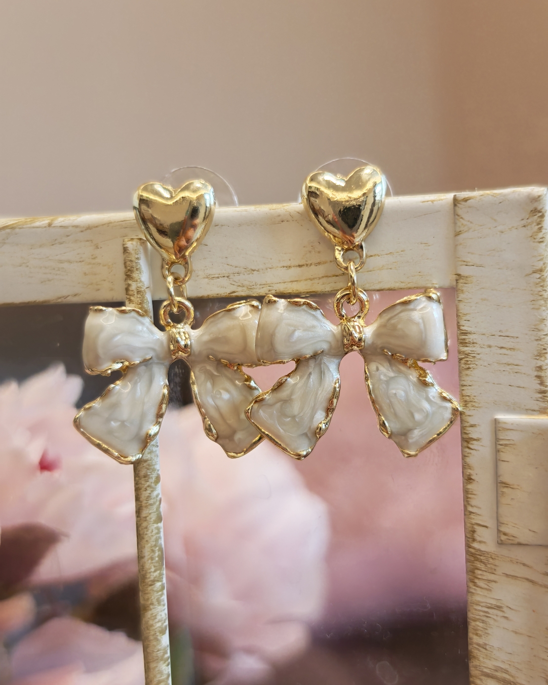 Дамски обици