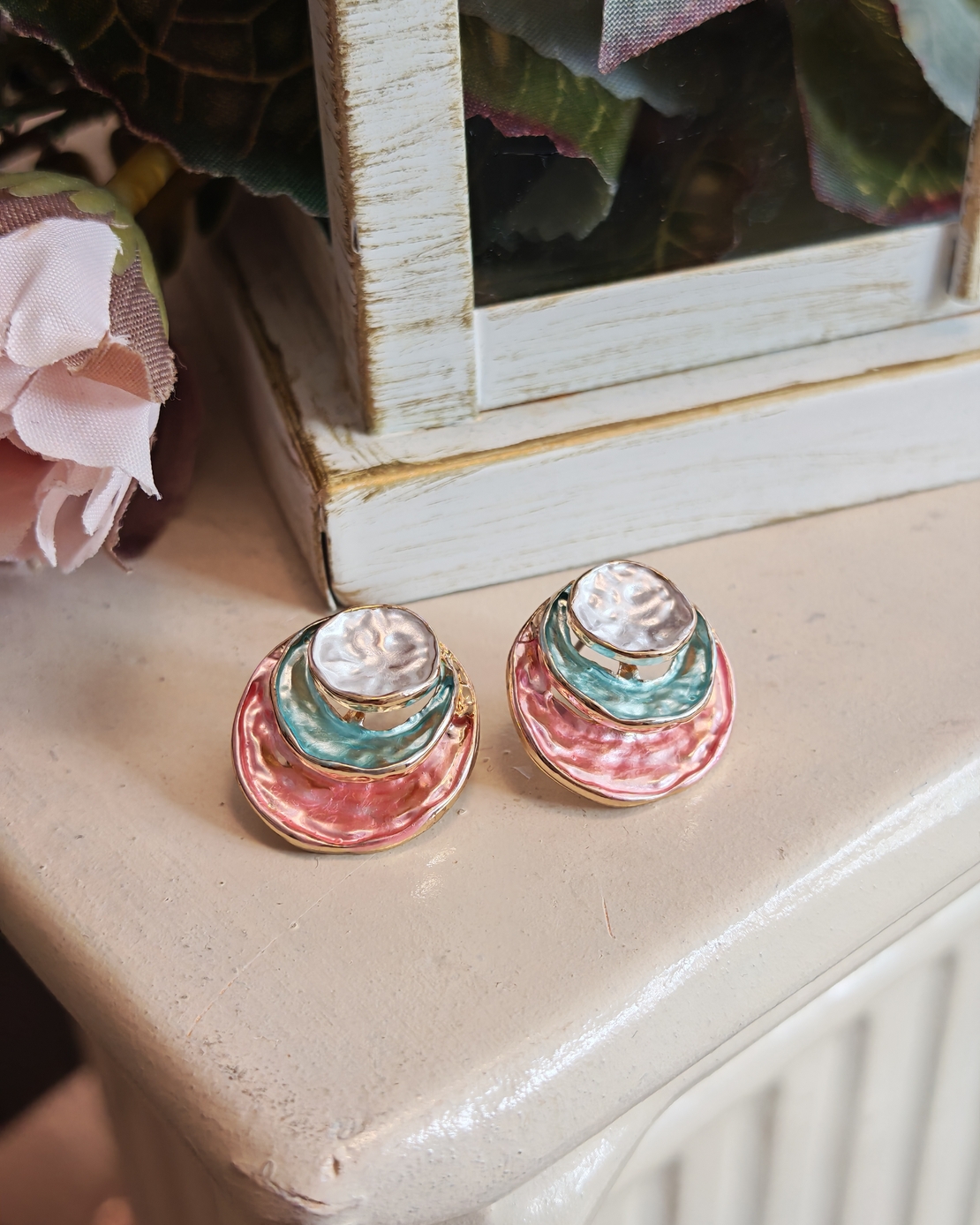 Дамски обици