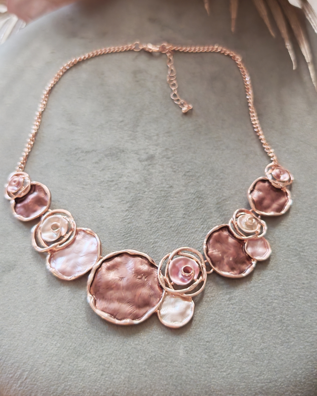 Дамска колиета