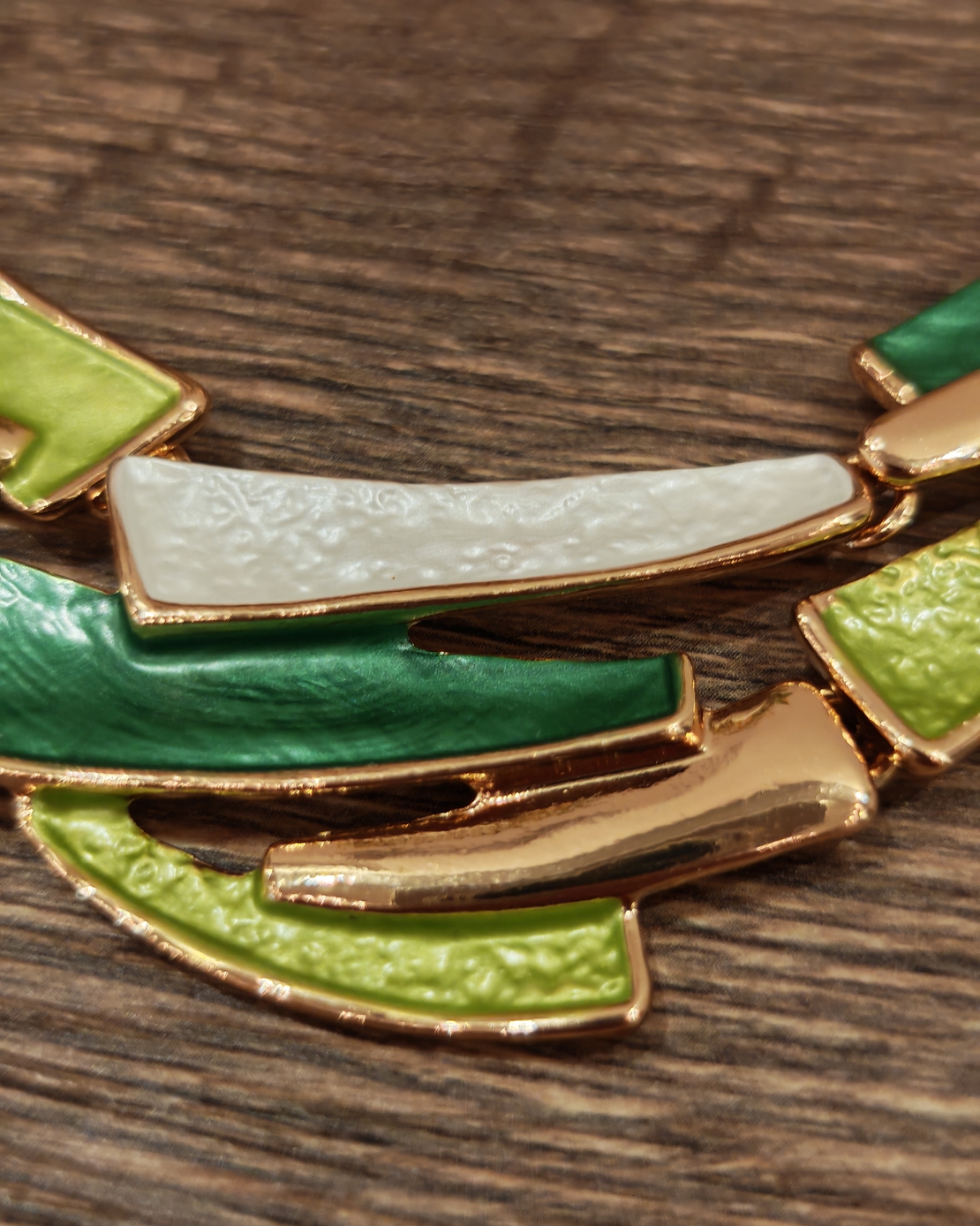 Дамско колие