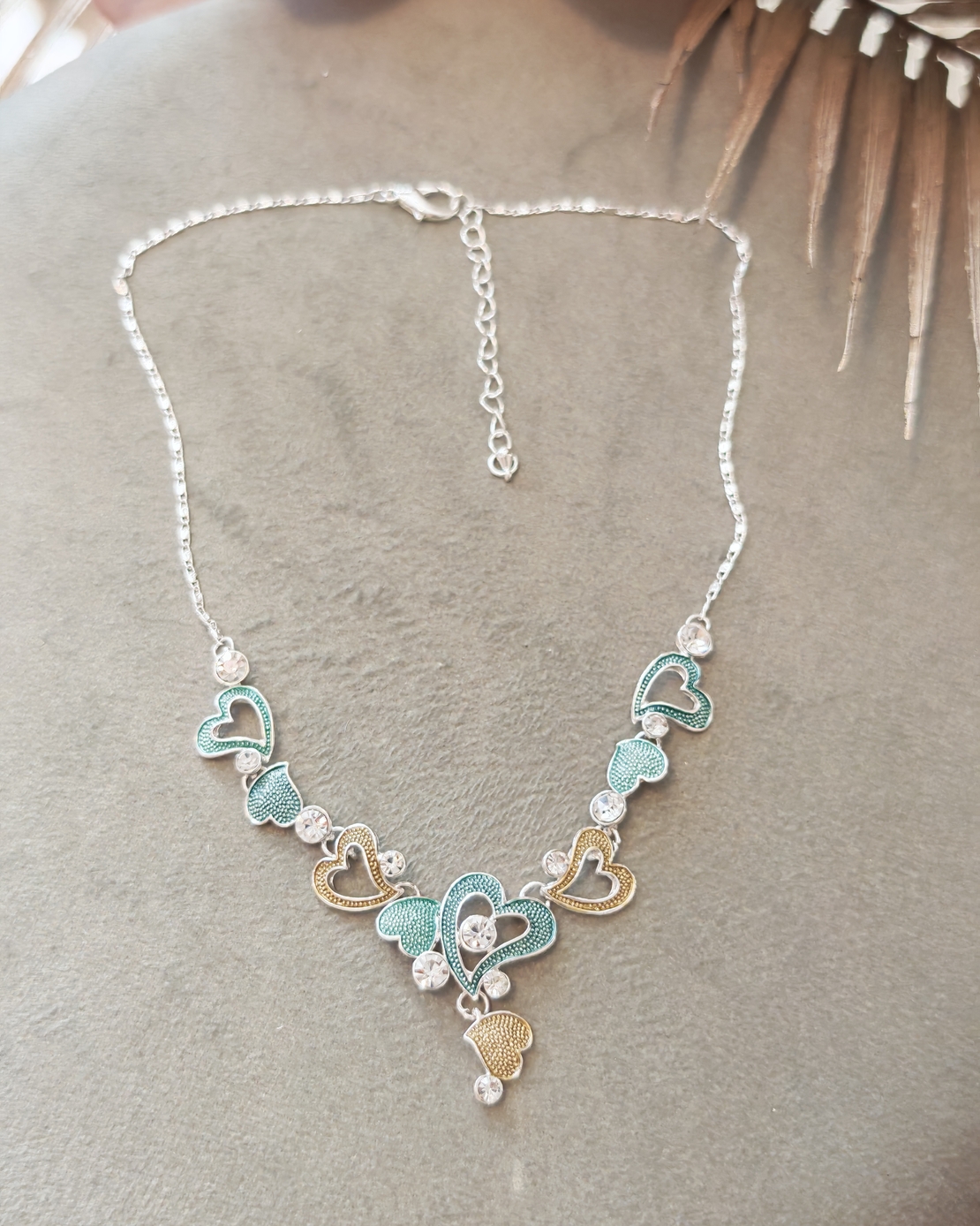 Дамско колие