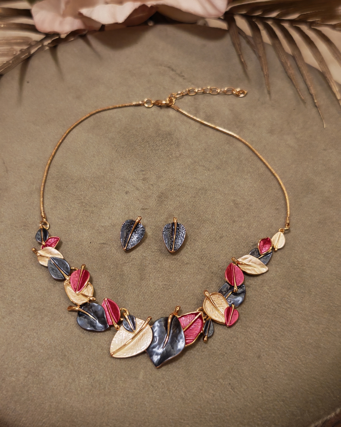 Дамски комплекти