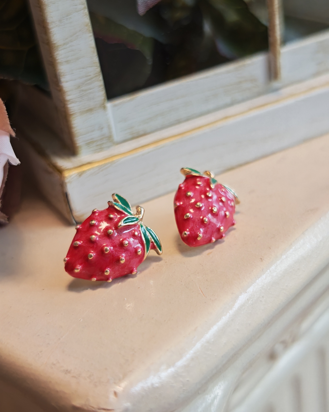 Дамски обици