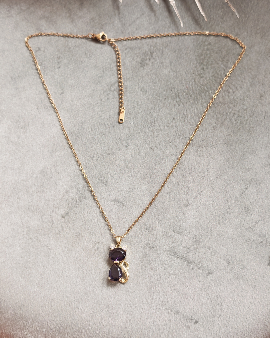 Дамски колиета коте