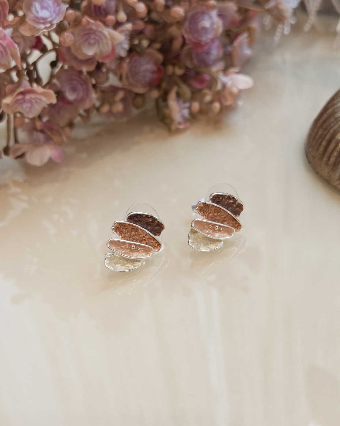 Дамска обици