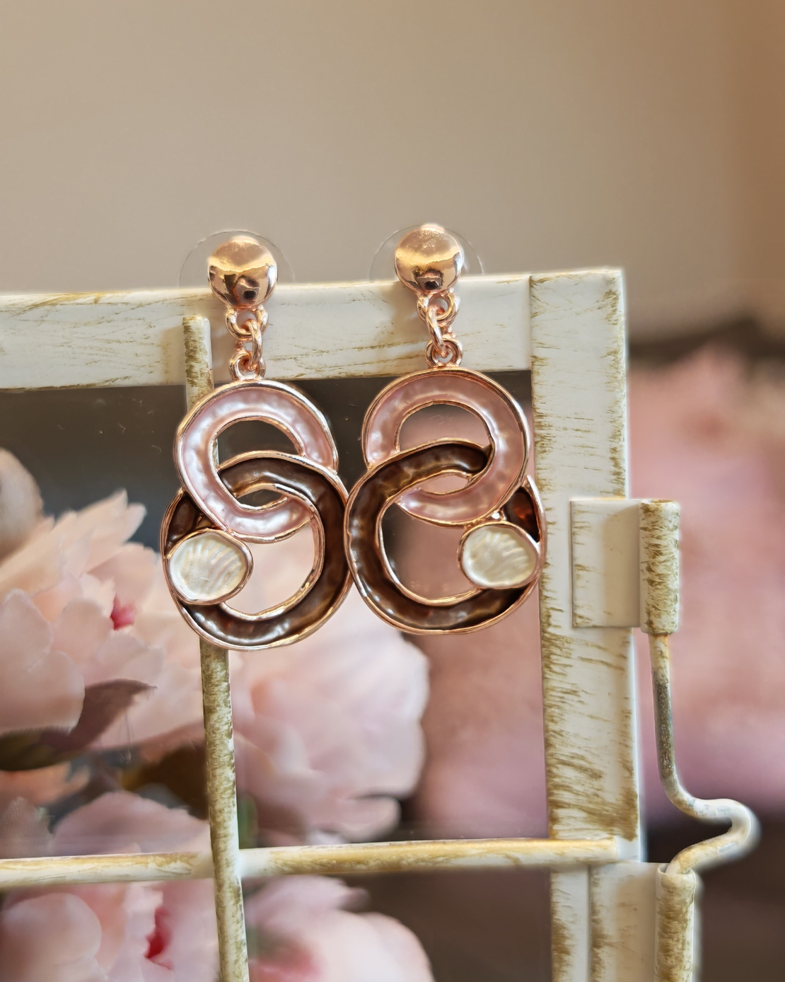 Дамски обици