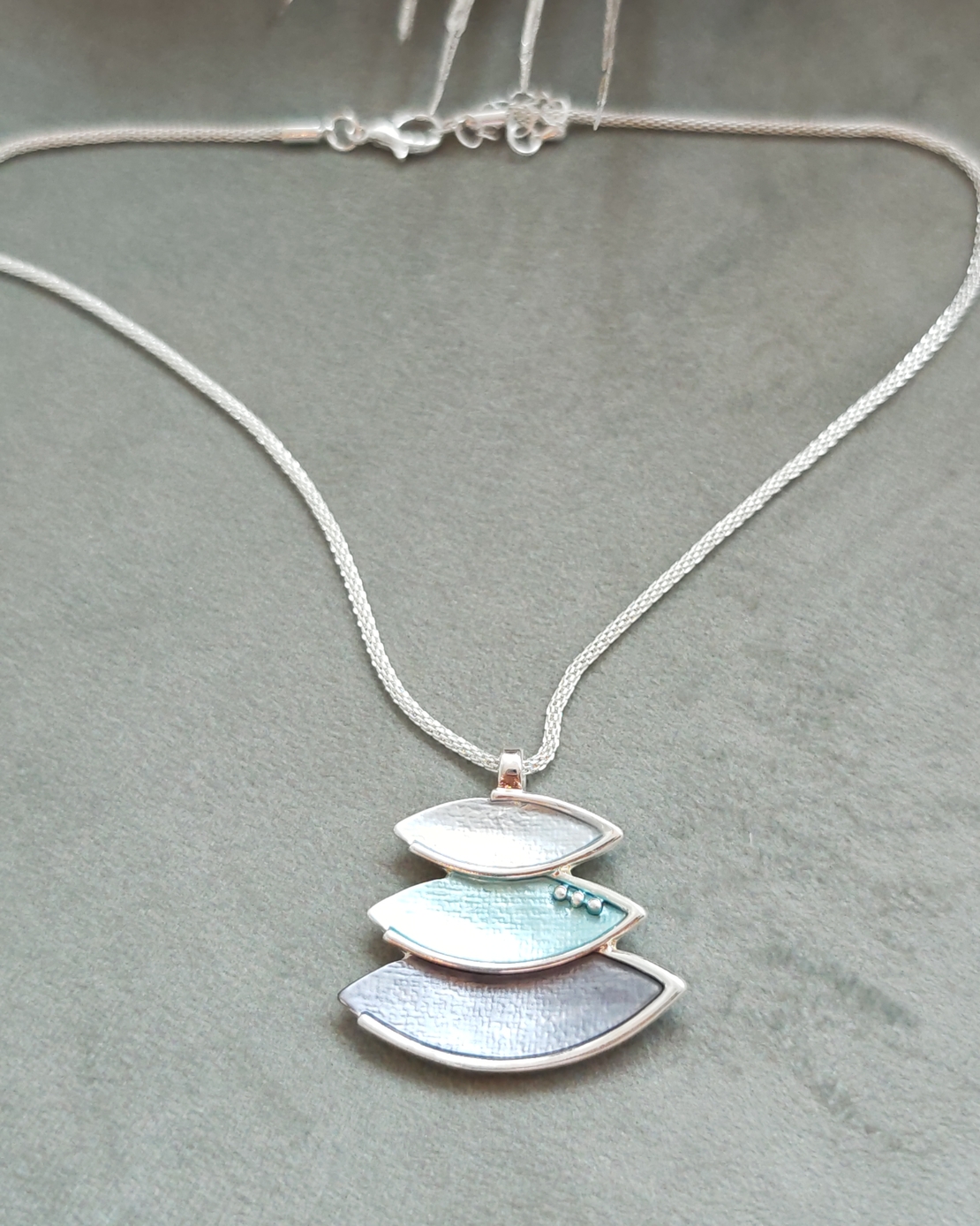 Колие с медальон