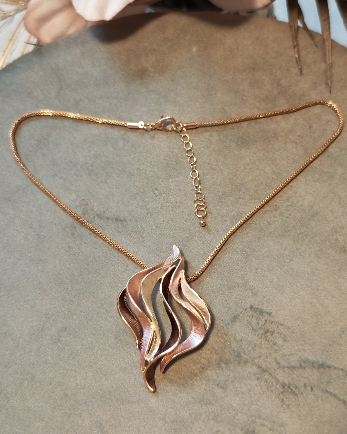 Колие с медальон