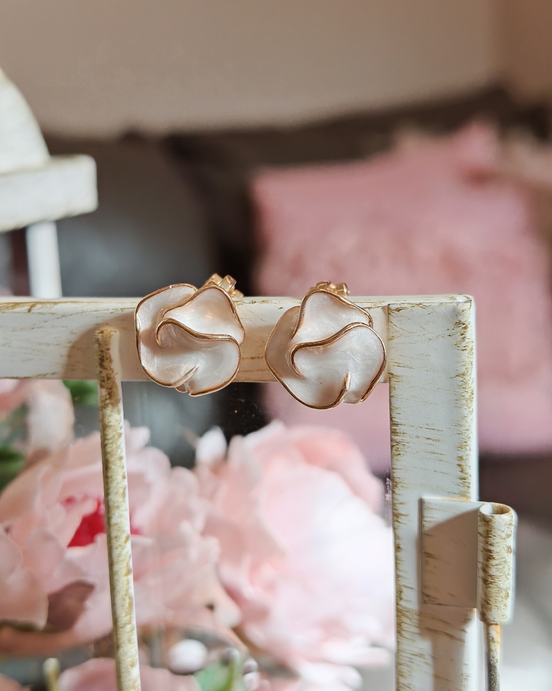 Дамски обици