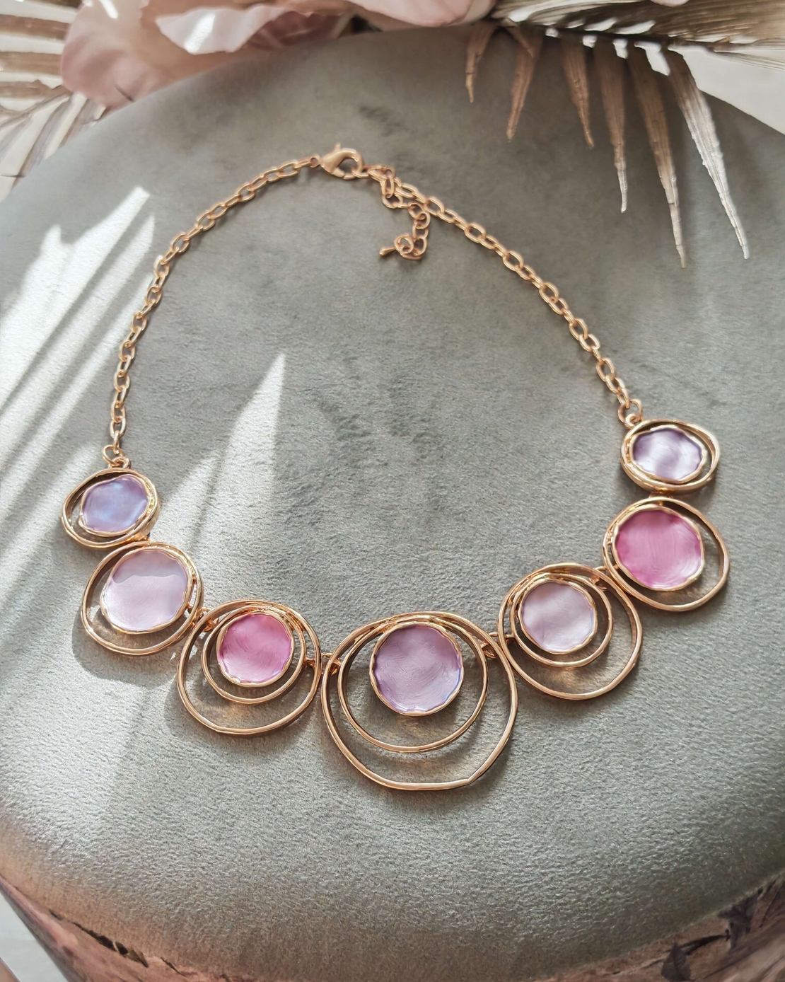 Дамско колие