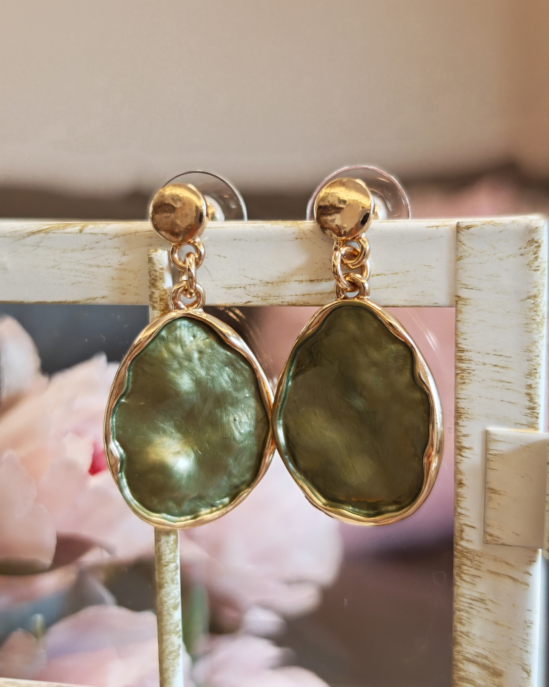 Дамски обици